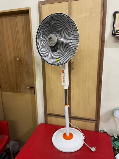 Elite Electric 900 Watts Fan Shape Sun Heater