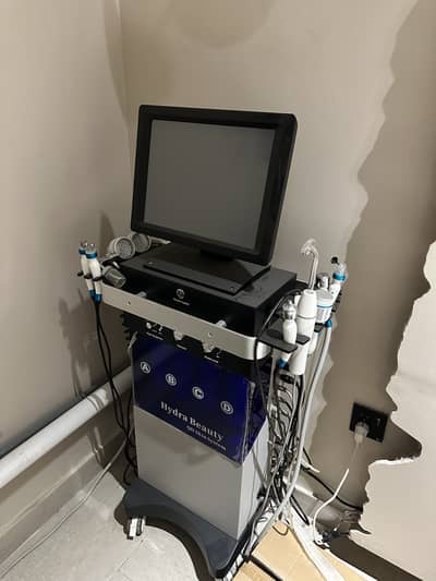 14 in 1 unused hydrafacial machine call on +92 300 0335763