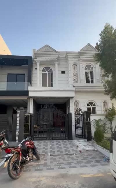 A-Ext 5 Marla House For Rent Prime Location