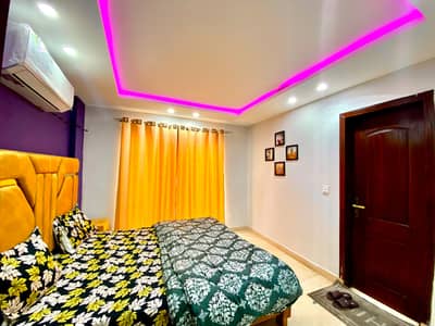 Per Day Rooms Available for Short Stays in Bahria Town