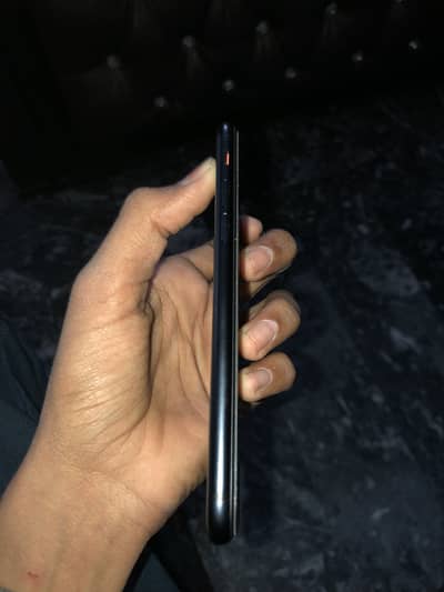 iPhone SE 2020 water pack