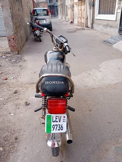 Road prince 70cc Only what's app call : 03228078182