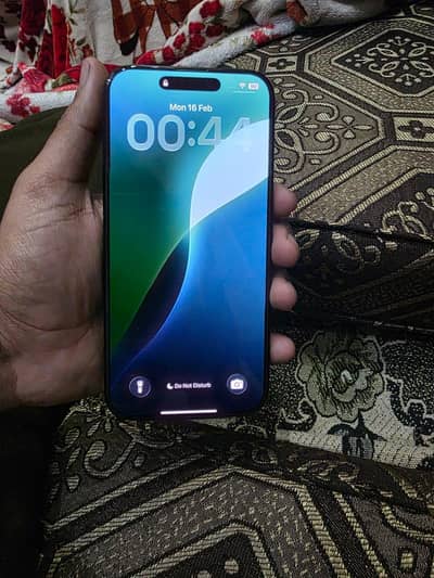 Iphone 16 Pro Max jv with Box