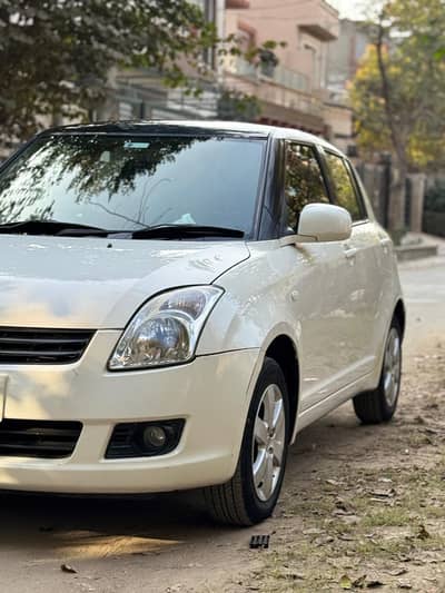 Suzuki Swift DLX