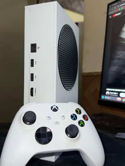 Xbox Series S + Controller