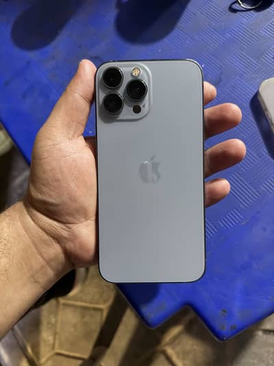 Iphone 13 pro max 256 with boxapple