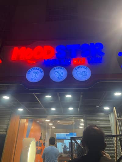 Chef/Shawarma Expert and Kitchen Helper