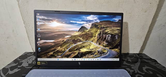  Acer Nitro V 15 Gaming Laptop – RTX 4050 – Excellent Condition 