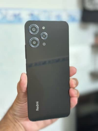 Redmi 12 – 8GB RAM / 128GB Storage – Black | Excellent Condition