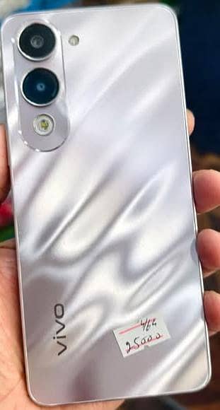 Vivo y04 4 64 10 by 10 luch condition 03306526850 wtsp03461739865