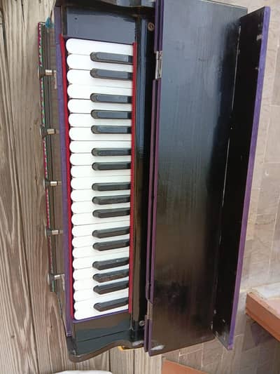 Indian Harmonium for sale