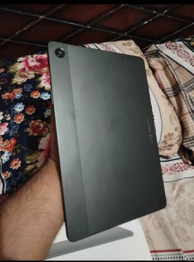 Samsung Galaxy A9 plus 11 inches Tab