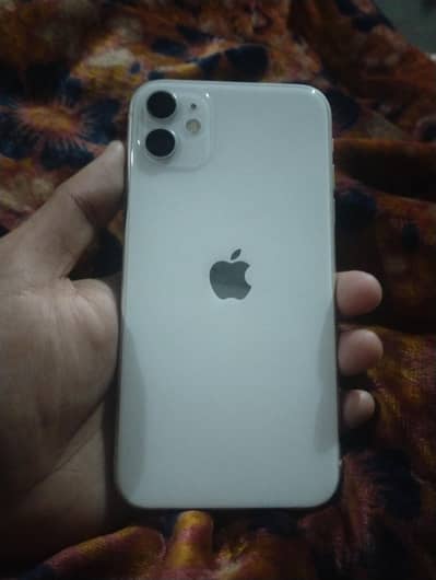 i phone 11 white condition