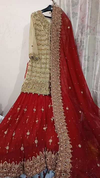 bridal dress with jewelry