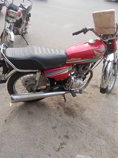 Honda 125 engine ok body ok genman chezen lgi hn