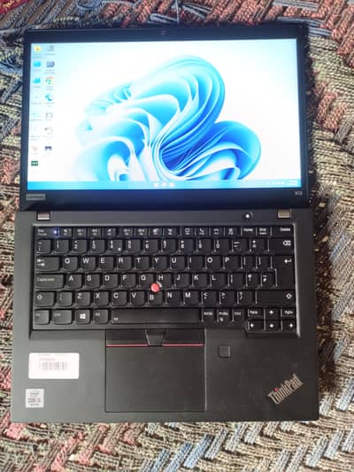 Lenovo laptop read description 