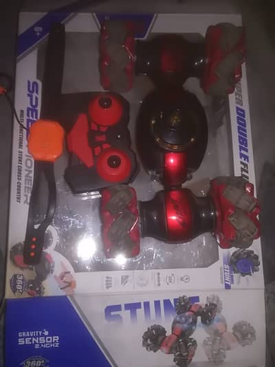 toy stunt car