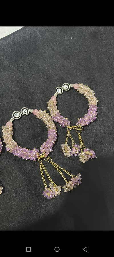 beds braclets make on order