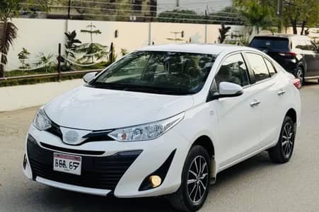 Toyota Yaris 1.5 ATV top of the line push start model 2022 03173828167