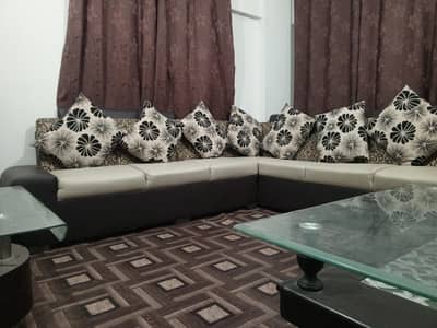 FOR SALE PRIME COMMERCIAL OPPORTUNITY 400 SQ Yards Residential (Commercial Look) | Main Road Facing | Single Storey