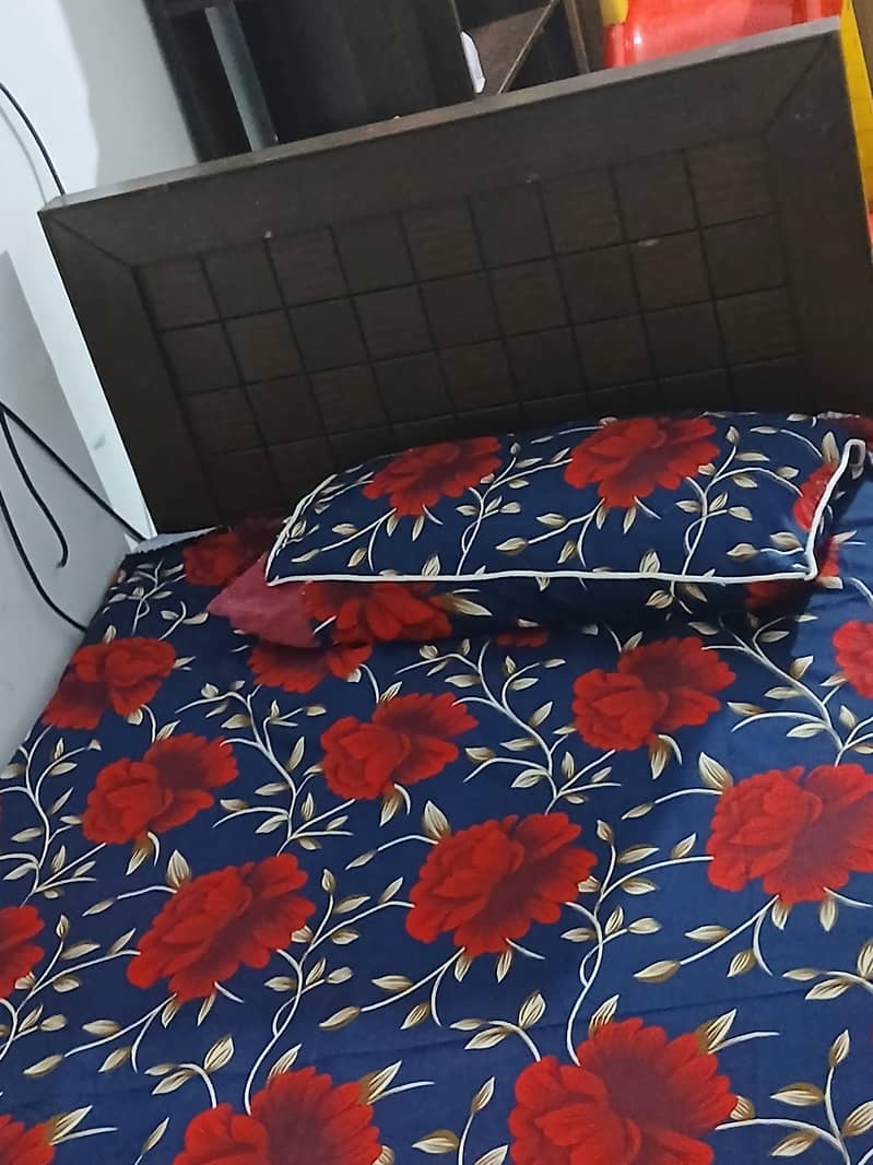 single stylish bed 3