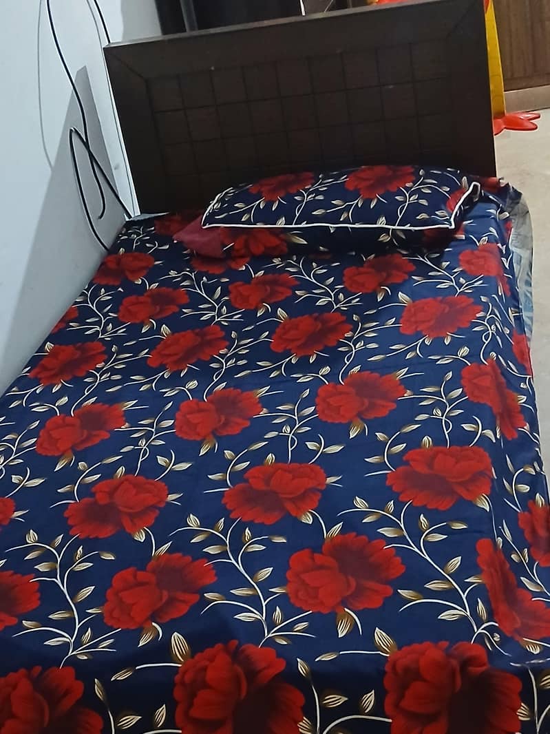 single stylish bed 4