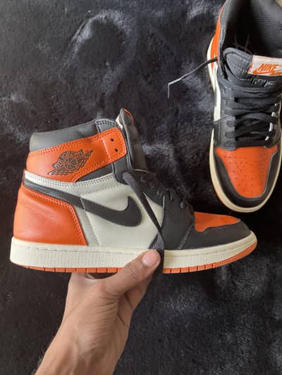 Jordon 1 shattered backboard