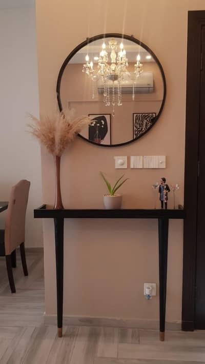 Beautiful Round Mirror with Console