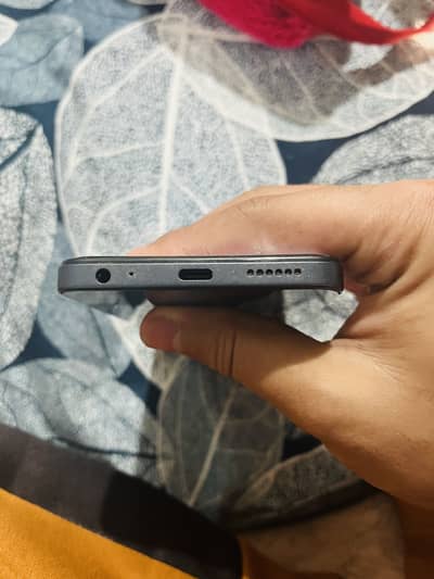 Techno Spark 20 FULLY LUSH 10/10 8 Gb 256 Gb With box orignal charger