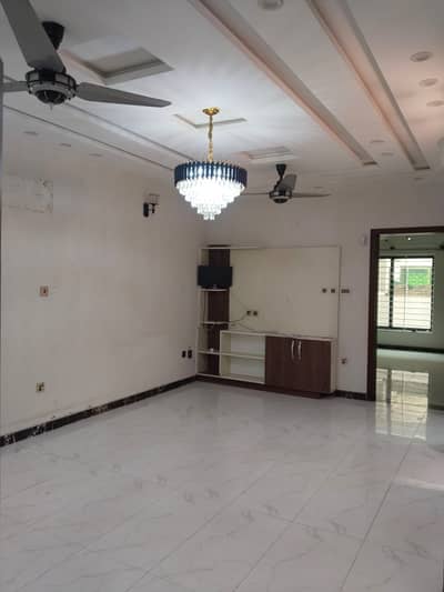 Like Brand New Upper Portion Available For Rent Boring Electricity And Gas