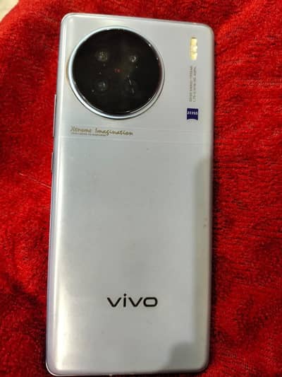 8 256gb all ok. 10 by 10 koi falt nai ha only phone  85 battery health