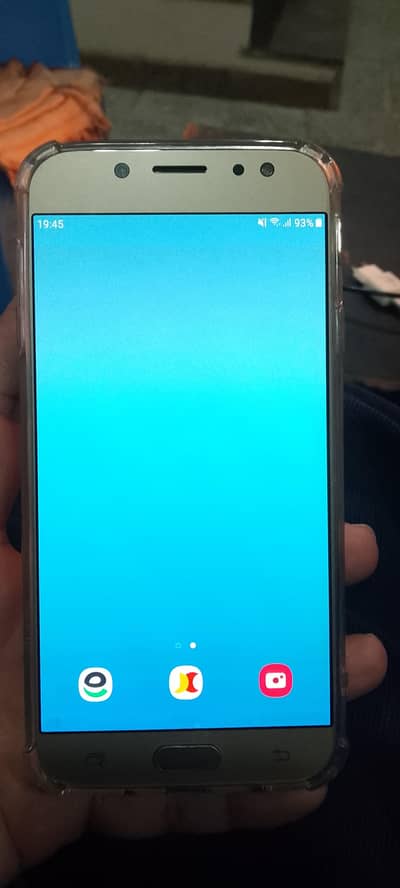 Samsung Galaxy j7 pro