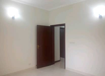 Buy A Centrally Located 10 Marla House In Askari 11