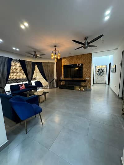 1 Kanal House Available For Sale In Nishtar Block Sector E Bahria Town Lahore