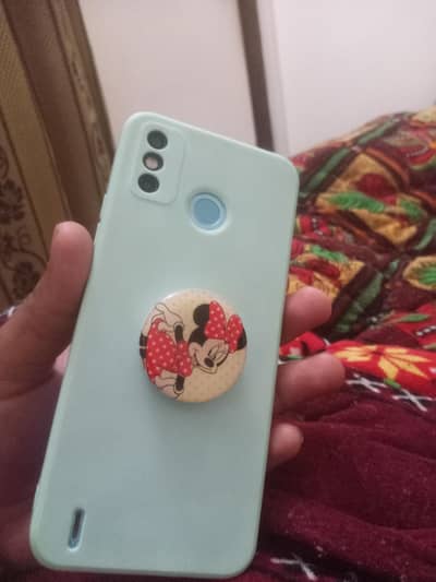 techno spark 6 go 4 64