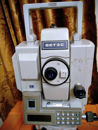 Total Station (Sokkia Set 3C2)