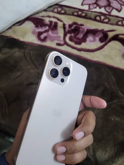 iphone 16pro max desert titanium