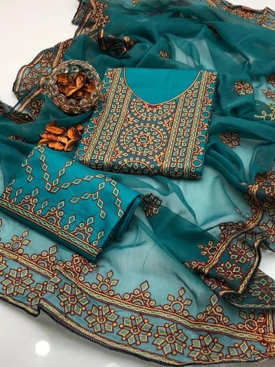 3 Pcs Women's Unstitched Embroidered Suit