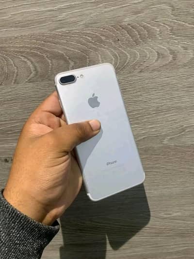 iphone 7 plus 128 GB my WhatsApp number 03 25 022 67 56