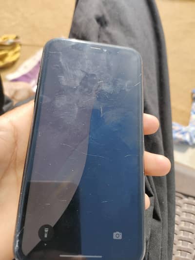 i phone 11 bayy pass ha home baton kam nhe krta 03451915791