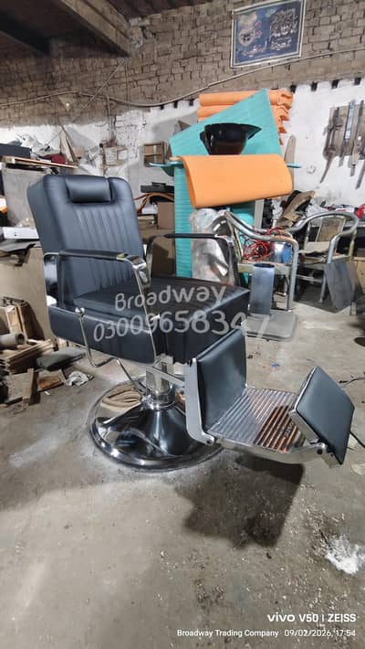 Salon chair/saloon chairs/Barber chair/facial bed/Manicure pedicure/