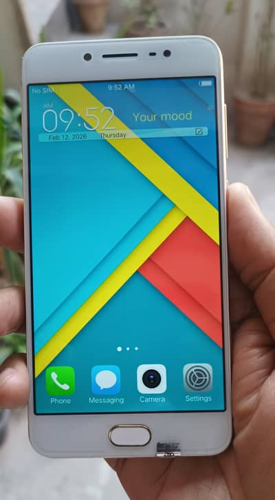 Vivo X7 Dual Sim   4 GB Ram | 128 GB Rom. . FingerPrint Sensor