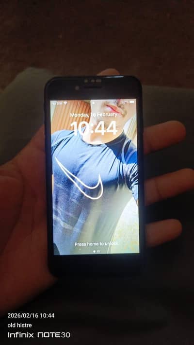 iphone SE 3 with adapter+ original cable and daba