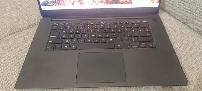 Dell precision 5540 almost new