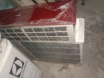 HAIER 1 TON LOW VOLTAGE START EXCELLENT CONDITION