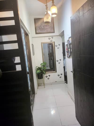 Prime Location 1400 Square FT Flat Ideally Situated In The Comforts