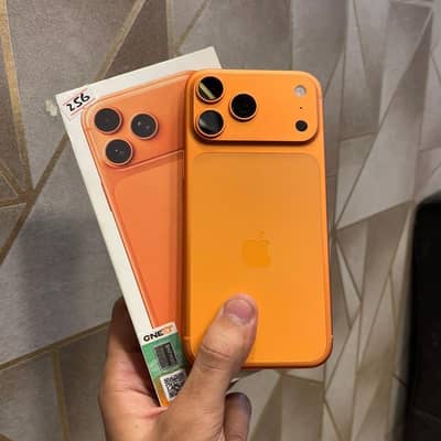 17 pro max slightly used changing because of colour