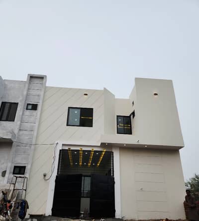2.5 marla double storey house new model town mps road near to bosan road multan