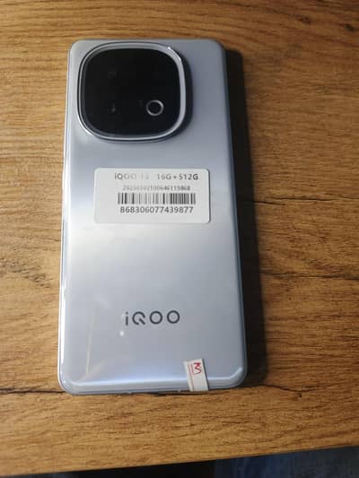 iqoo 13 16 Gb 512 Gb 4 month sim time available