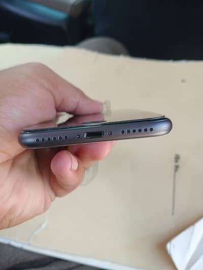 I phone 8 jv 10/10 black Color Beatry health 91 water pack